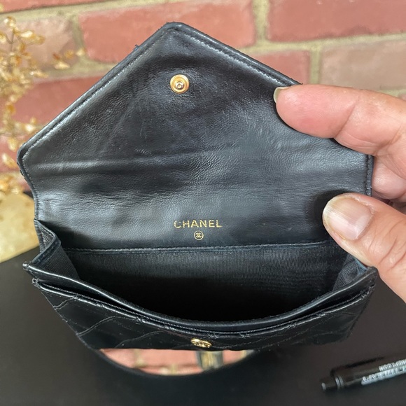 🔥 Chanel 🔥
Timeless/Classique leather wallet - Picture 8 of 12